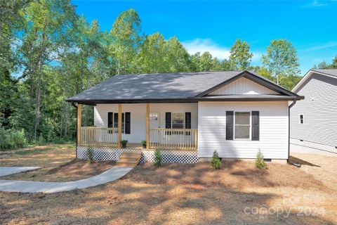 844 Cabaniss Drive sold home in Eastway Heights, Shelby, NC