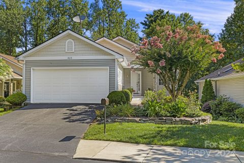 309 Ewarts Hill Road sold home in Duncraggen, Hendersonville, NC