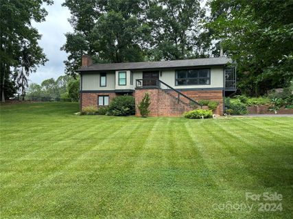 3701 Eaglebrook Drive sold home in Fairways, Gastonia, NC