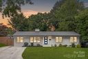 313 Blackthorne Lane sold home in Charlotte, SC