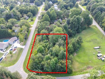1 Regency Road sold home in Regency Lake Village, Mooresville, NC
