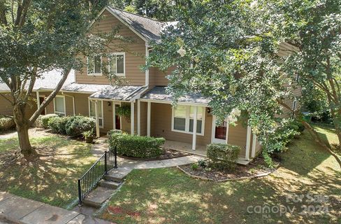 1044 Sardis Cove Drive