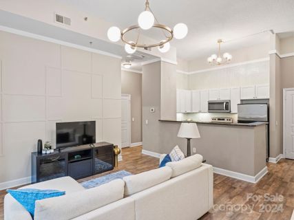 1315 East Boulevard 223 sold home in 1315 East Condominium, Charlotte, NC
