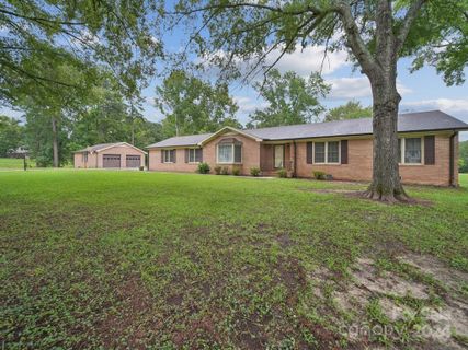 100 Nottingham Way sold home in Olde Towne Estates, Wadesboro, NC