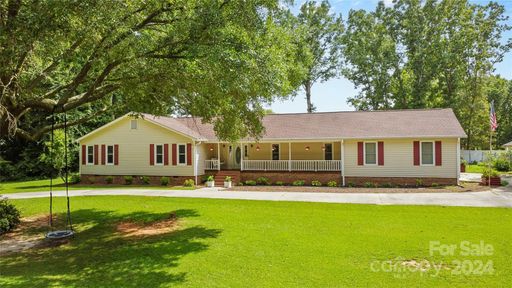 2006 Fairway Drive sold home in Country Club Estates, Lancaster, SC
