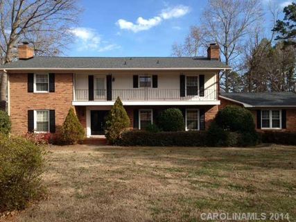 2731 Rolling Hills Drive