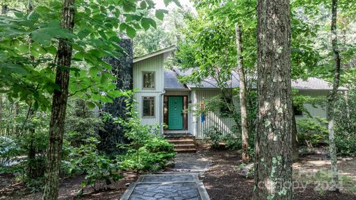 1333 Shadowfax Wynd Road sold home in Deerfield, Hickory, NC