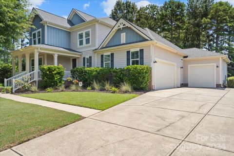 1703 Kings Manor Court sold home in Pleasant Ridge, Matthews, NC