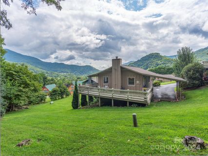 98 Stoney Ridge Loop sold home in Stoney Ridge, Maggie Valley, NC