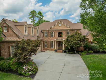 1006 Russet Glen Lane