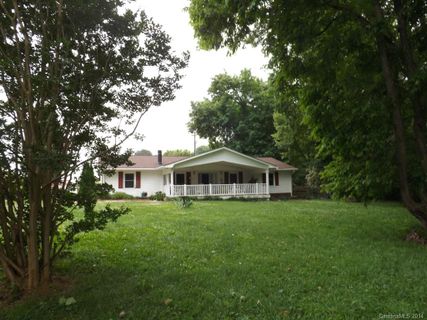 7512 Surry Lane