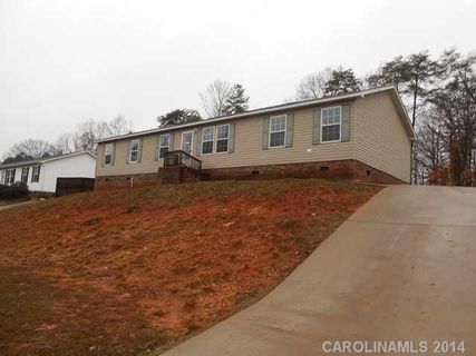 1011 Daniel Drive