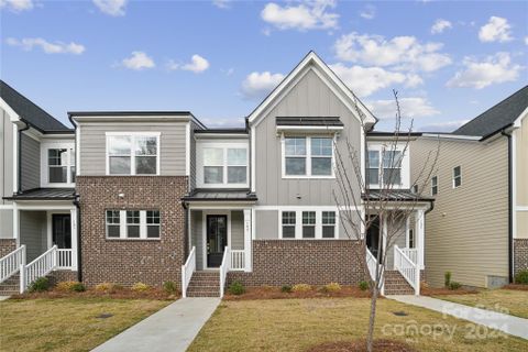114 Glencoe Lane 104 sold home in CARRIAGE CLUB TOWNHOMES, Mooresville, NC