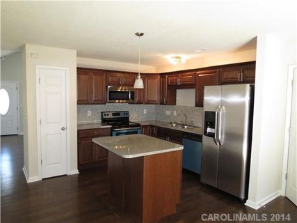 1024 Stinson Glen Lane sold home in Jordans Pond, Charlotte, NC