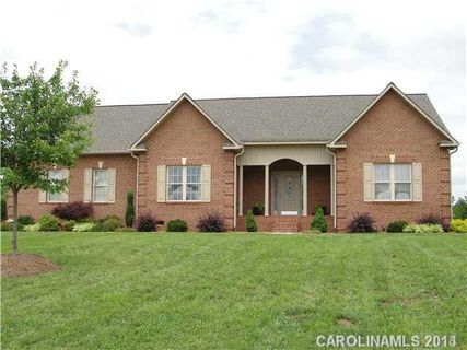 114 Winding Brook Way