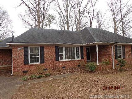 6907 Porterfield Road sold home in Woodcreek, Charlotte, NC