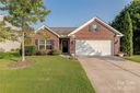 15212 Edgewater Forest Lane sold home in Charlotte, SC