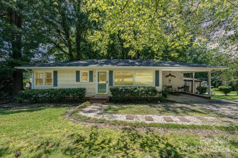 701 Forest Drive sold home in Fern Forest, Gastonia, NC
