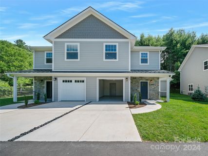200 Red Twig Lane sold home in Dogwood Point, Burnsville, NC