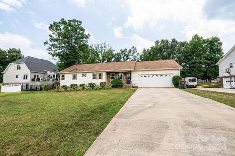 106 Cabin Creek Drive sold home in Deer Creek, Hudson, NC