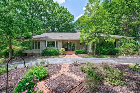 8 Blackberry Lane