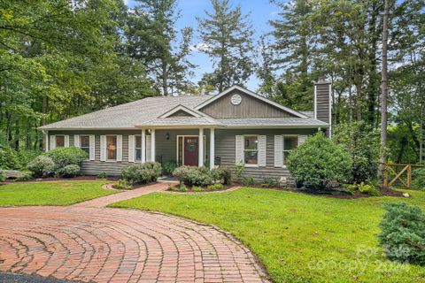 717 Zelda Court sold home in Estates of Salisbury, Hendersonville, NC