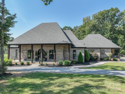 1022 Flat Rock Drive sold home in The Oaks At Camden, Monroe, NC