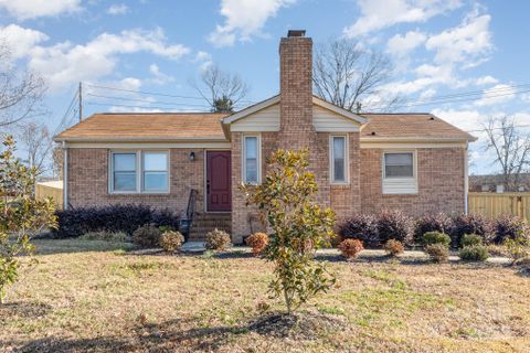 1007 Ashford Street sold home in Little Rock Woods, Charlotte, NC
