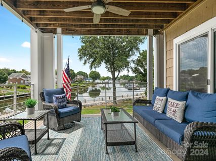 18625 Harborside Drive