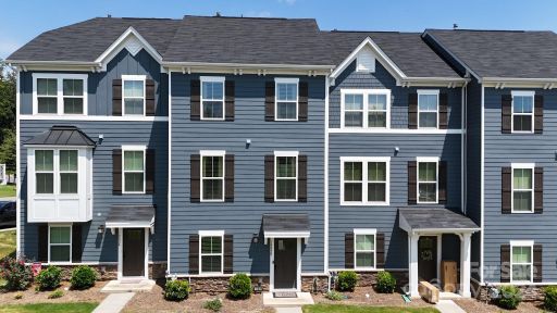 10820 Overlook Mountain Drive sold home in Riverbend Towns, Charlotte, NC