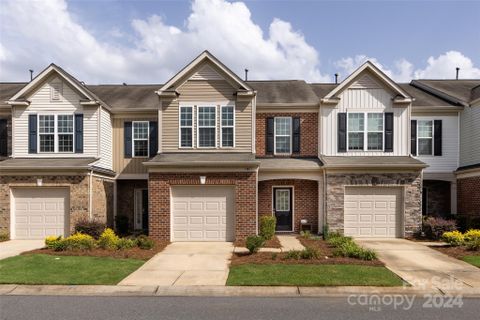 5927 Glassport Lane