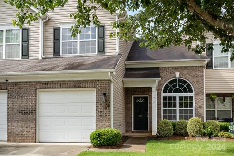 913 Standen Place Court