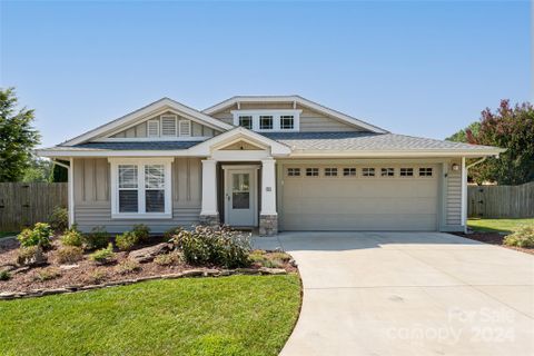 46 Sunview Circle sold home in Baldwin Cove, Arden, NC