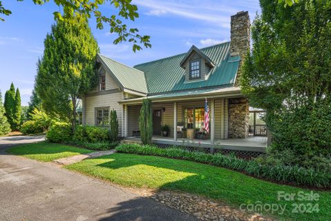 2224 Brevard Road sold home in The Village At Averys Creek, Arden, NC