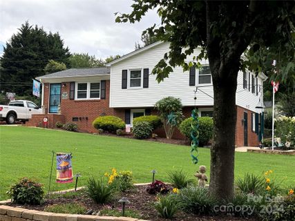 805 Freedom Mill Road sold home in Oakley Park, Gastonia, NC