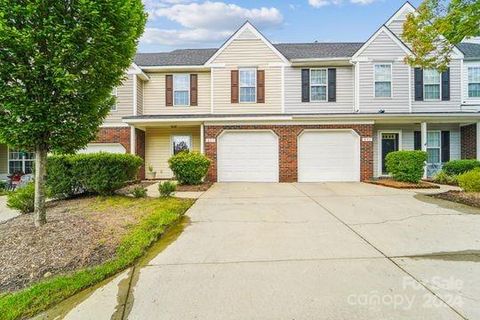 851 Pelican Bay Drive sold home in Pineville Forest, Pineville, NC
