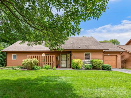 20 B Foxglove Court