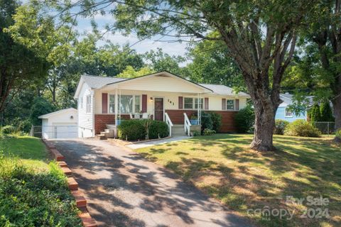 141 Riverview Drive sold home in French Broad Terrace, Asheville, NC