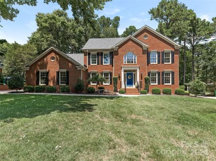 Previously sold for $885,000