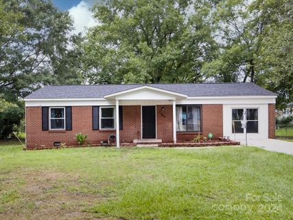 1302 E 1st Street sold home in East Lake View, Kannapolis, NC