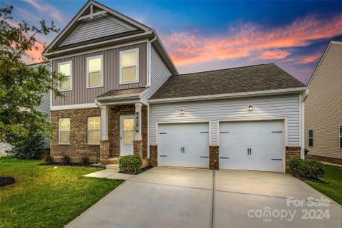 941 Von Buren Boulevard