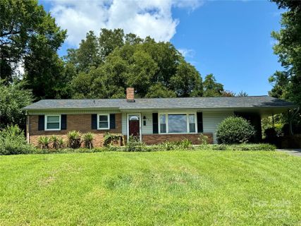 207 Stacy Street sold home in Mountain View, Morganton, NC