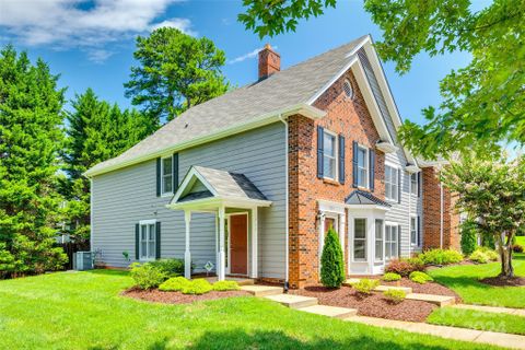 1711 Robinwood Road sold home in Hudson Oaks, Gastonia, NC