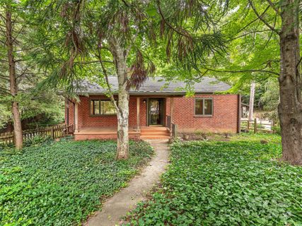 4 Red Oak Road