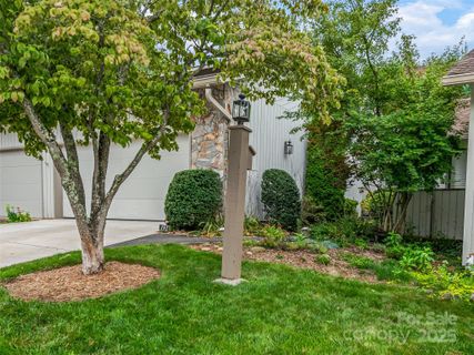 141 Deerlake Drive