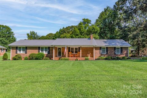 3279 E Nc 150 Highway sold home in Arden Oaks, Lincolnton, NC
