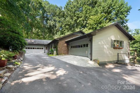 314 Sky Lake Drive sold home in Sky Lake Estates, Hendersonville, NC