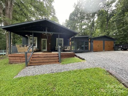 1602 Georgia Avenue sold home in Osceola Lake Park, Hendersonville, NC