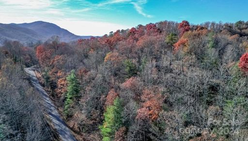 0000 Holiday Drive 3 sold home in Blue Ridge Estates, Hendersonville, NC