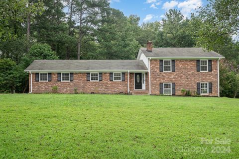 843 Idlewild Drive